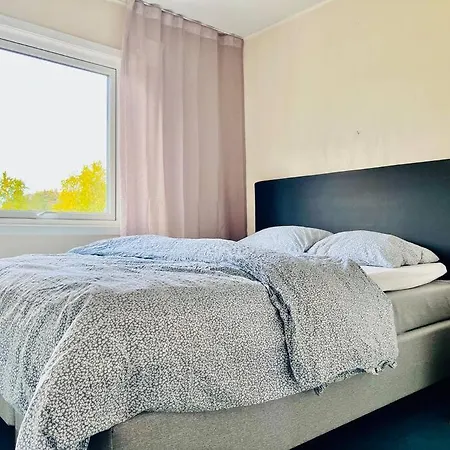 Sentralt Hus Med 5 Soverom. Alta