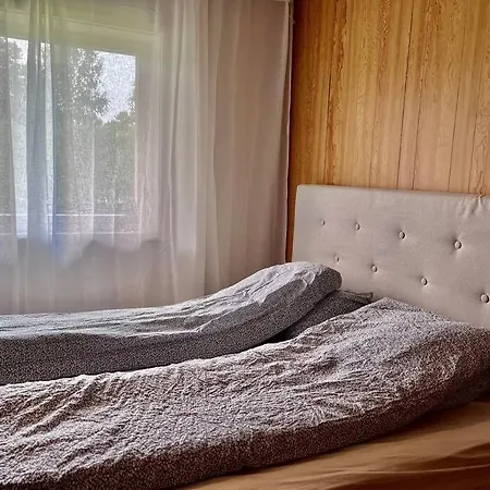 Feriehus Sentralt Hus Med 5 Soverom. *